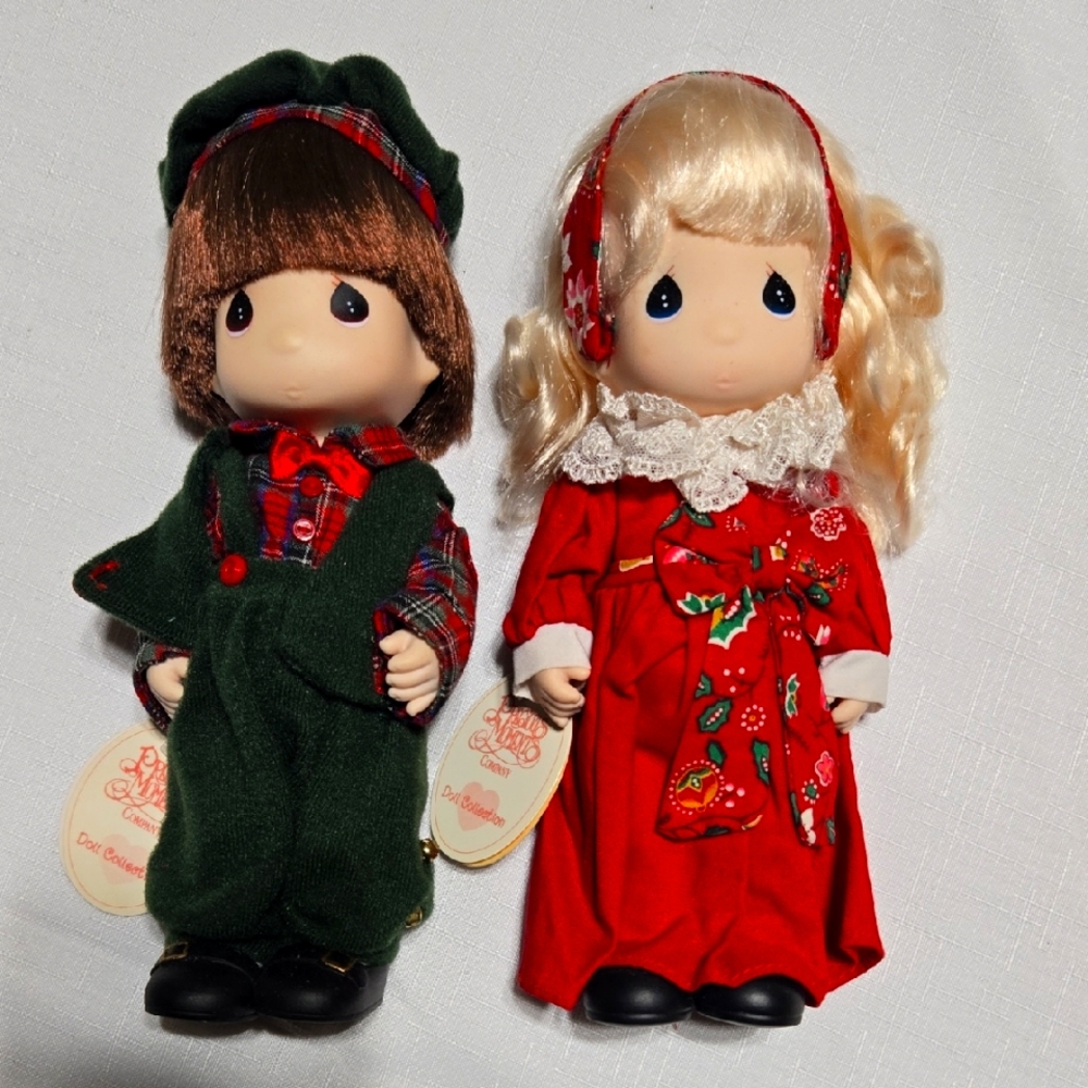 Adorable Holiday Doll Set Precious Moments Collectables